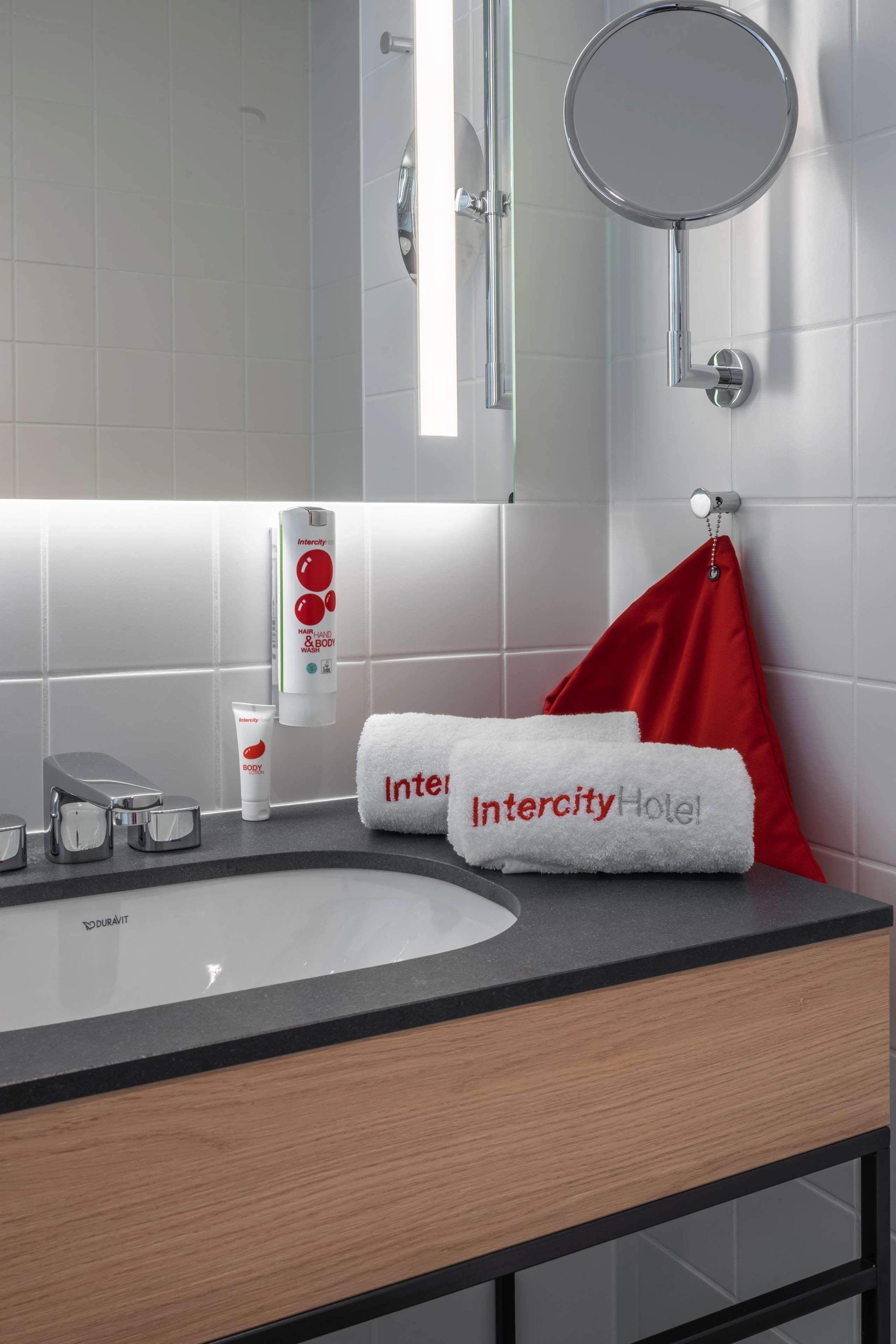 Intercityhotel Hotel 4*